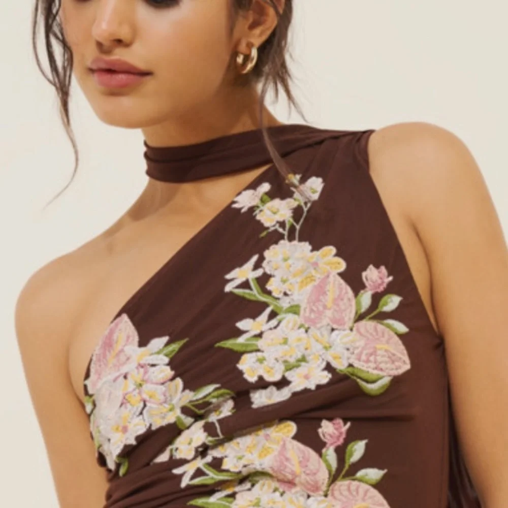 Anthropologie SAEMDI chocolate brown embroidered floral w neck scarf maxi large - Picture 4 of 16
